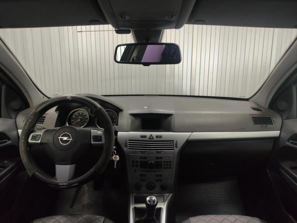 Opel Astra H Рестайлинг с пробегом 2011 года, цена 555 000 рублей, 183660 км, хэтчбек, Автокод Объявления