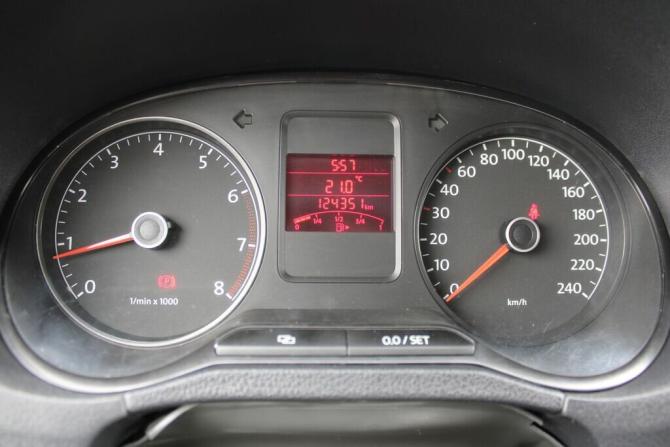Volkswagen Polo V с пробегом 2012 года, цена 795 000 рублей, 124000 км, седан, Автокод Объявления
