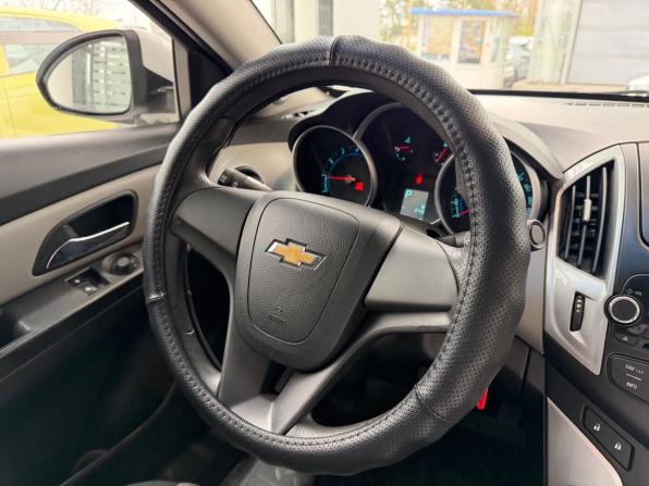 Chevrolet Cruze I Рестайлинг с пробегом 2013 года, цена 805 000 рублей, 208748 км, седан, Автокод Объявления