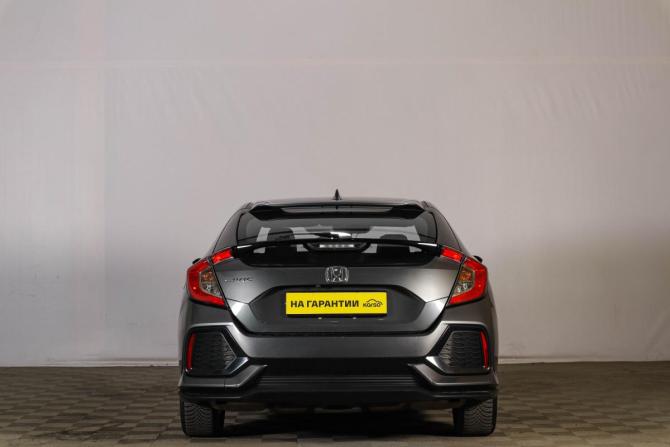 Honda Civic X с пробегом 2019 года, цена 1 919 000 рублей, 134800 км, седан, Автокод Объявления