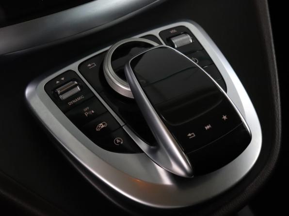 Mercedes-Benz V-Класс III (W447) с пробегом 2017 года, цена 4 549 000 рублей, 170546 км, минивэн, Автокод Объявления