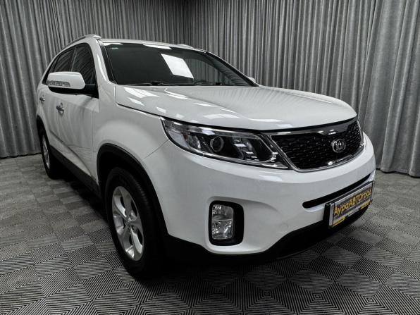 Kia Sorento II Рестайлинг с пробегом 2014 года, цена 1 599 000 рублей, 243094 км, внедорожник, Автокод Объявления