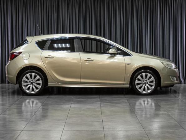 Opel Astra J с пробегом 2010 года, цена 489 000 рублей, 253487 км, хэтчбек, Автокод Объявления