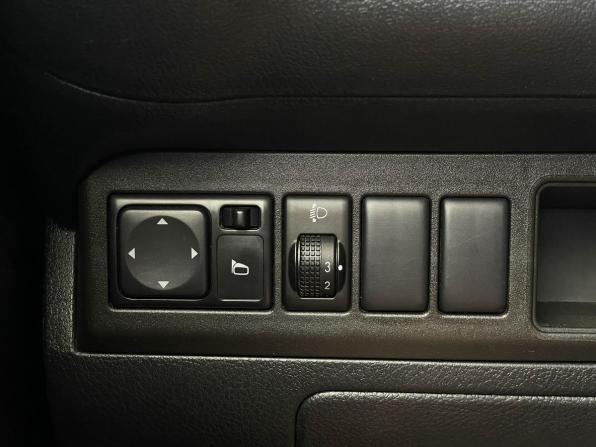 Nissan Note I Рестайлинг с пробегом 2013 года, цена 947 000 рублей, 25287 км, хэтчбек, Автокод Объявления