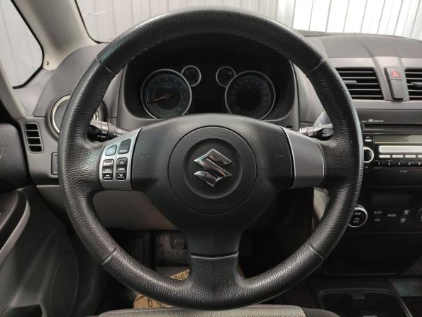 Suzuki SX4 I (Classic) Рестайлинг с пробегом 2011 года, цена 787 000 рублей, 98296 км, хэтчбек, Автокод Объявления