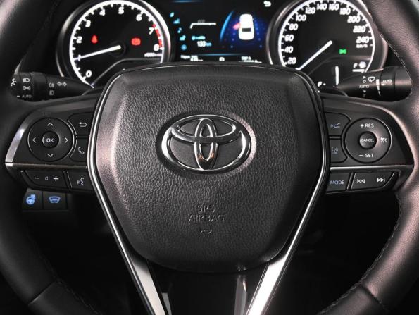 Toyota Camry VIII (XV70) с пробегом 2018 года, цена 2 789 000 рублей, 170581 км, седан, Автокод Объявления