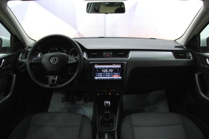 Skoda Rapid I с пробегом 2017 года, цена 1 099 900 рублей, 178136 км, лифтбек, Автокод Объявления