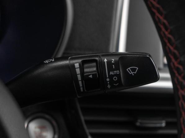 Kia Optima IV Рестайлинг с пробегом 2018 года, цена 2 279 000 рублей, 142208 км, седан, Автокод Объявления