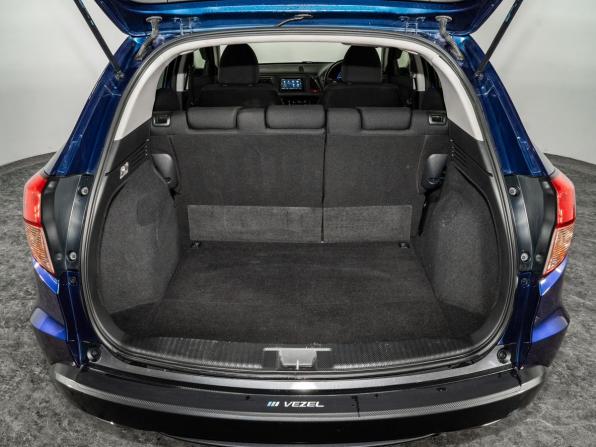 Honda Vezel I с пробегом 2014 года, цена 1 525 000 рублей, 139150 км, внедорожник, Автокод Объявления