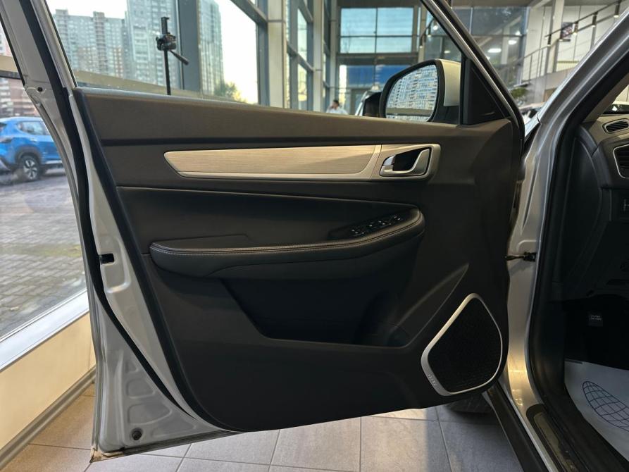 Geely Emgrand X7 I Рестайлинг 2 Санкт-Петербург  - изображение 12