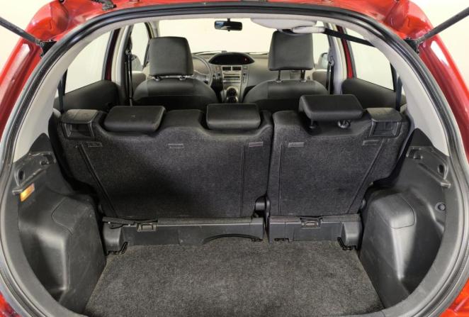 Toyota Yaris II Рестайлинг с пробегом 2009 года, цена 450 000 рублей, 150157 км, хэтчбек, Автокод Объявления