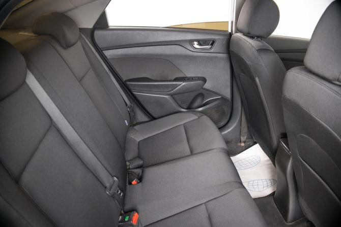 Hyundai Solaris II с пробегом 2017 года, цена 1 099 000 рублей, 208000 км, седан, Автокод Объявления