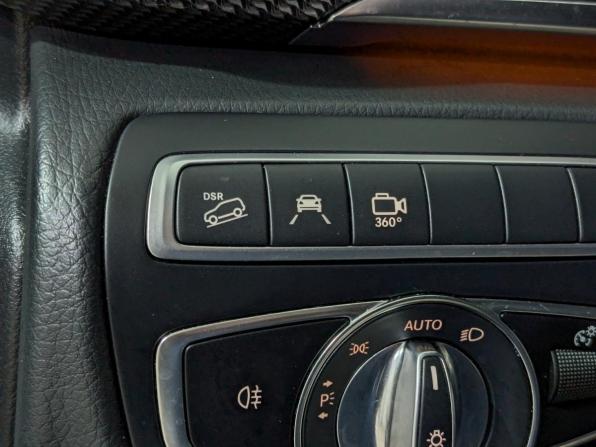 Mercedes-Benz V-Класс III (W447) Рестайлинг с пробегом 2023 года, цена 10 085 000 рублей, 72885 км, минивэн, Автокод Объявления