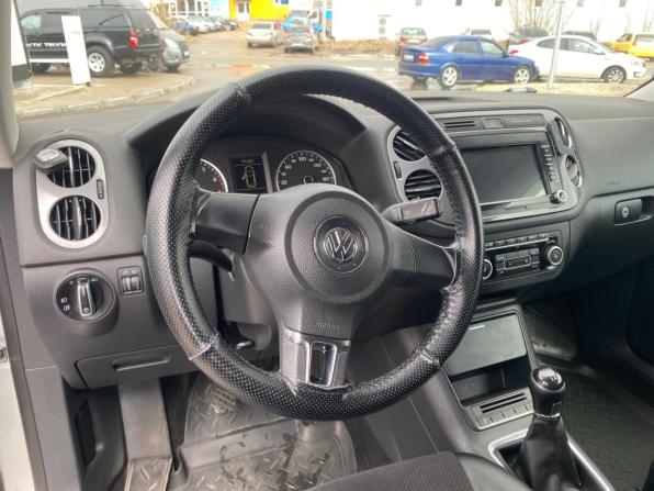 Volkswagen Tiguan I Рестайлинг с пробегом 2012 года, цена 1 000 000 рублей, 179484 км, внедорожник, Автокод Объявления
