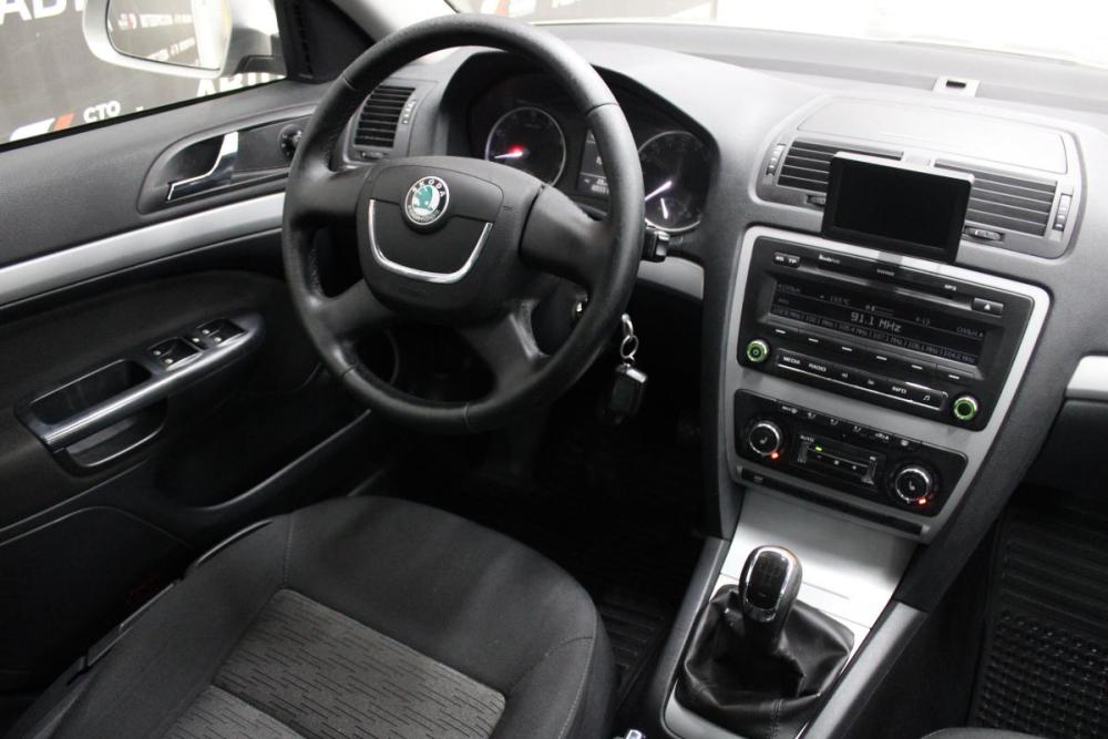 Skoda Octavia II (A5) Рестайлинг Томск  - изображение 8