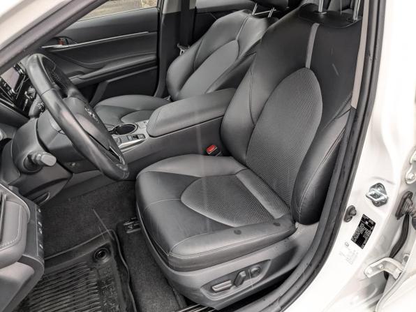 Toyota Camry VIII (XV70) Рестайлинг с пробегом 2021 года, цена 3 200 000 рублей, 13207 км, седан, Автокод Объявления
