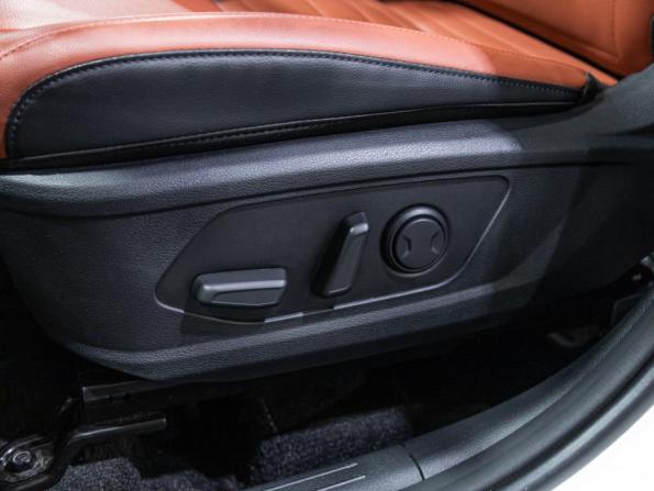 Kia Sportage V с пробегом 2024 года, цена 3 825 000 рублей, 8999 км, внедорожник, Автокод Объявления