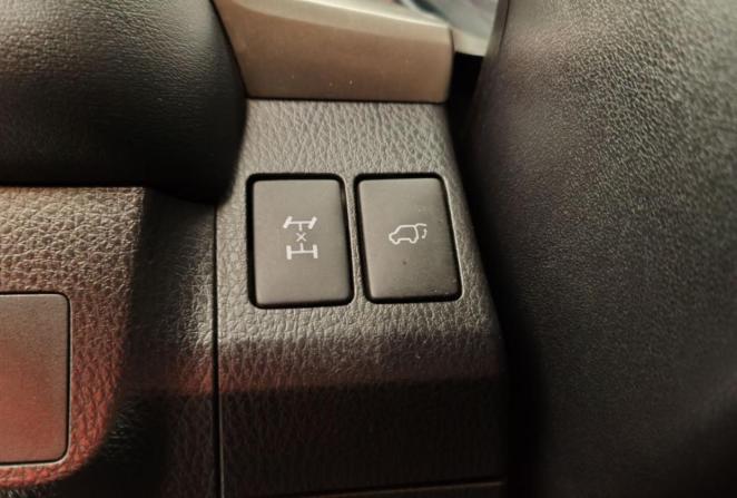 Toyota RAV4 IV (XA40) с пробегом 2015 года, цена 1 800 000 рублей, 160141 км, внедорожник, Автокод Объявления