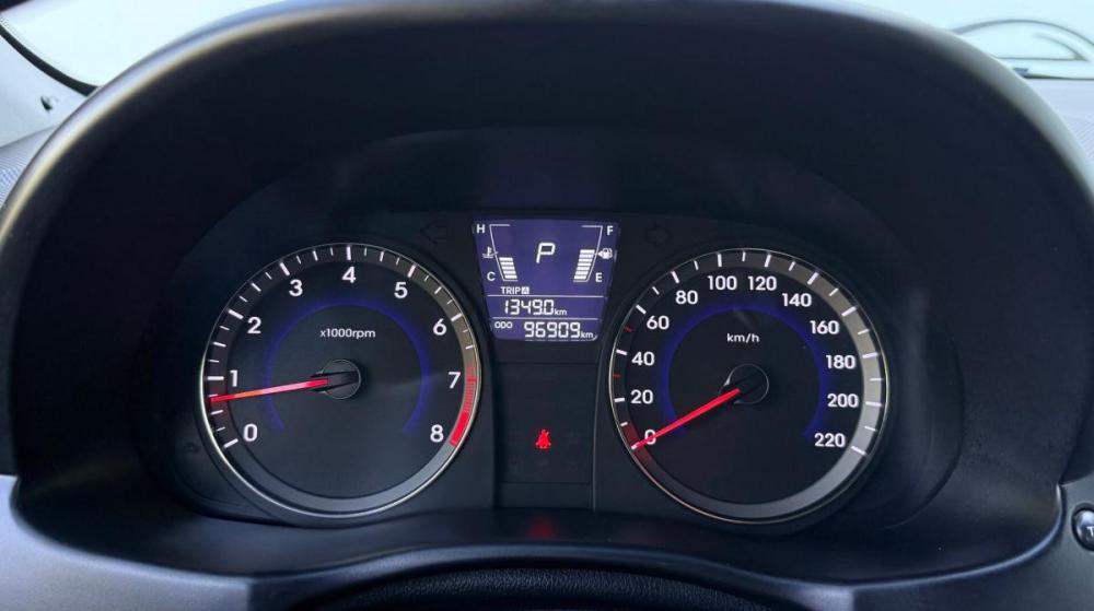 Hyundai Solaris I Тюмень  - изображение 10