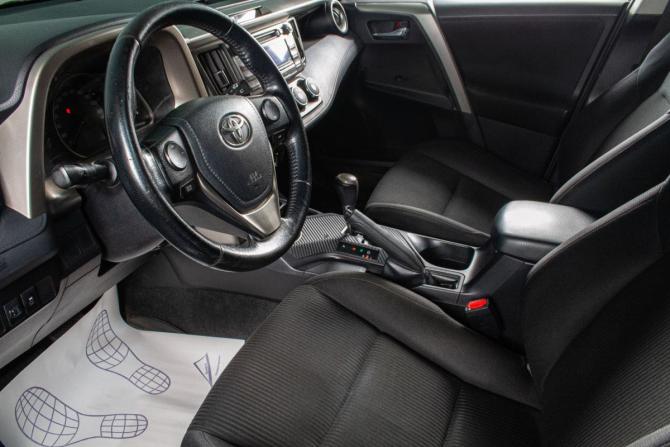 Toyota RAV4 IV (XA40) с пробегом 2013 года, цена 1 989 000 рублей, 116000 км, внедорожник, Автокод Объявления