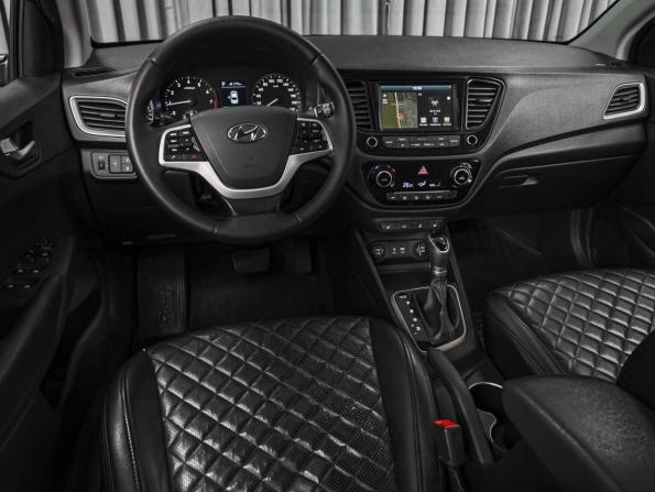 Hyundai Solaris II с пробегом 2018 года, цена 1 523 000 рублей, 146485 км, седан, Автокод Объявления