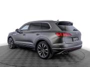 Volkswagen Touareg III Москва  - изображение 37
