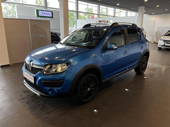 Renault Sandero II с пробегом 2017 года, цена 780 000 рублей, 160545 км, хэтчбек, Автокод Объявления