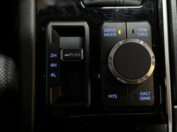 Toyota Sequoia III с пробегом 2023 года, цена 14 497 000 рублей, 38710 км, внедорожник, Автокод Объявления