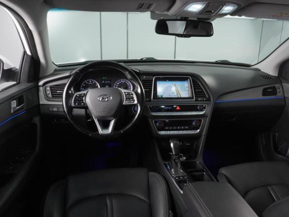 Hyundai Sonata VII (LF) Рестайлинг с пробегом 2019 года, цена 2 289 000 рублей, 114983 км, седан, Автокод Объявления
