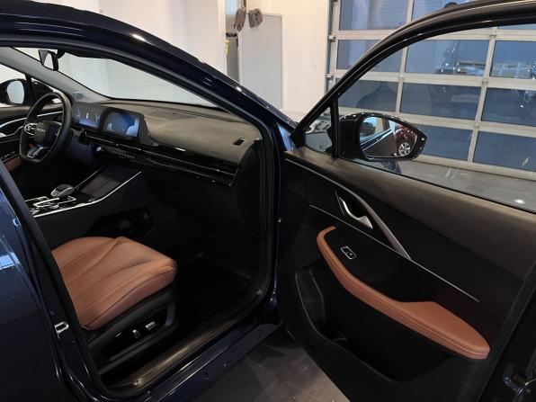 Omoda C5 I с пробегом 2023 года, цена 2 060 000 рублей, 49960 км, внедорожник, Автокод Объявления