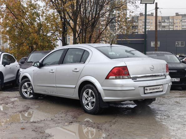 Opel Astra H Рестайлинг с пробегом 2008 года, цена 399 000 рублей, 306031 км, седан, Автокод Объявления