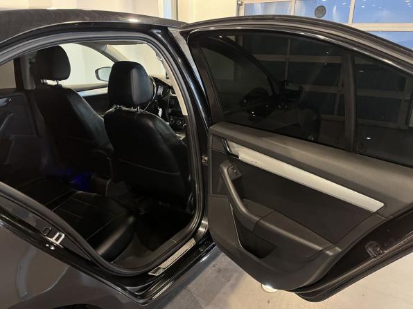 Skoda Octavia III (A7) с пробегом 2013 года, цена 880 000 рублей, 350915 км, лифтбек, Автокод Объявления