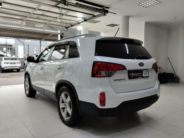 Kia Sorento II Рестайлинг с пробегом 2017 года, цена 1 900 000 рублей, 235894 км, внедорожник, Автокод Объявления