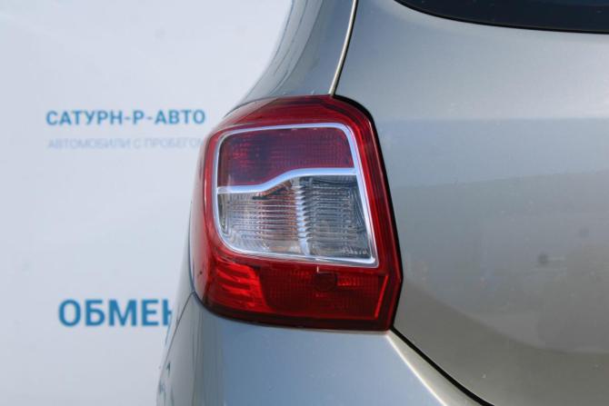 Renault Sandero II Рестайлинг с пробегом 2018 года, цена 980 000 рублей, 82000 км, хэтчбек, Автокод Объявления