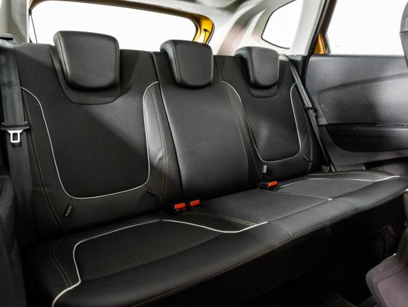 Renault Kaptur I Рестайлинг с пробегом 2022 года, цена 1 749 000 рублей, 47379 км, внедорожник, Автокод Объявления