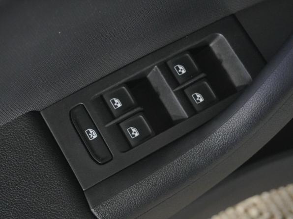 Volkswagen Polo VI с пробегом 2022 года, цена 1 690 000 рублей, 77597 км, лифтбек, Автокод Объявления