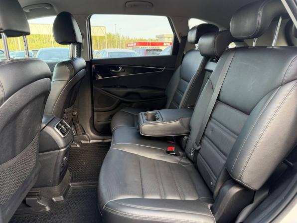 Kia Sorento III Prime Рестайлинг с пробегом 2018 года, цена 2 515 000 рублей, 127000 км, внедорожник, Автокод Объявления