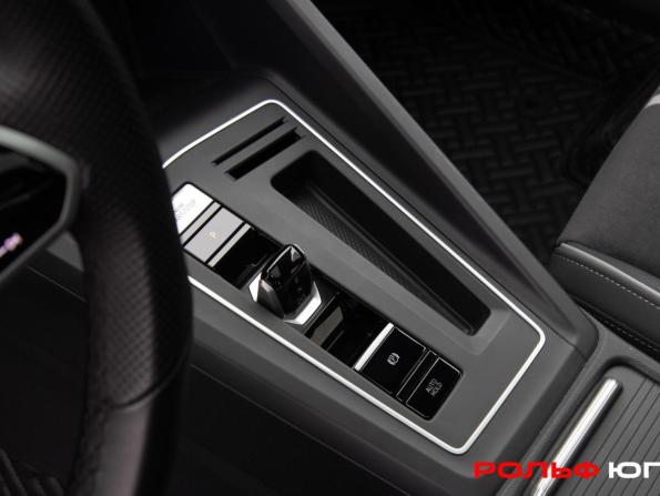 Volkswagen Golf VIII с пробегом 2022 года, цена 2 520 000 рублей, 21810 км, хэтчбек, Автокод Объявления