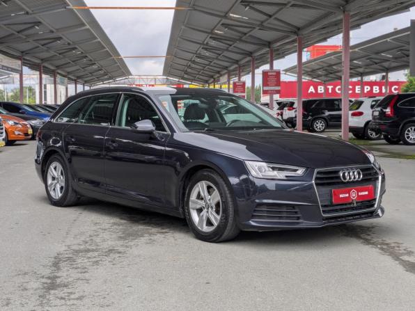 Audi A4 V (B9) с пробегом 2018 года, цена 1 944 900 рублей, 221000 км, универсал, Автокод Объявления