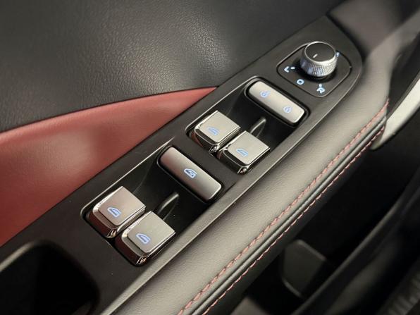 Geely Coolray I с пробегом 2023 года, цена 1 980 000 рублей, 44131 км, внедорожник, Автокод Объявления