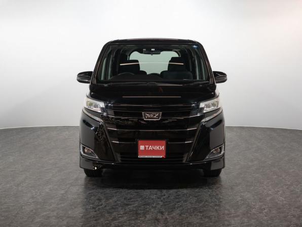 Toyota Noah III (R80) с пробегом 2017 года, цена 2 290 000 рублей, 101511 км, минивэн, Автокод Объявления