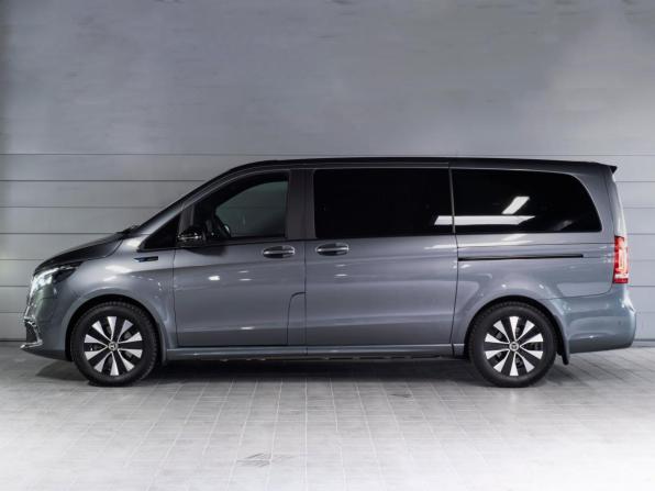 Mercedes-Benz EQV I с пробегом 2021 года, цена 6 800 000 рублей, 28396 км, минивэн, Автокод Объявления