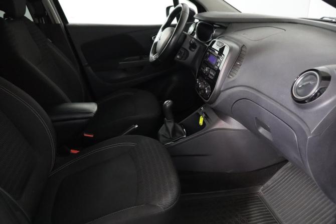 Renault Kaptur I с пробегом 2016 года, цена 1 049 000 рублей, 131000 км, внедорожник, Автокод Объявления