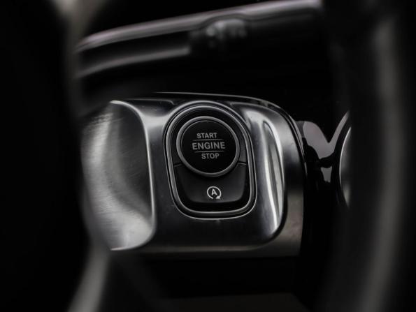 Mercedes-Benz GLB I (X247) с пробегом 2021 года, цена 3 049 000 рублей, 137810 км, внедорожник, Автокод Объявления