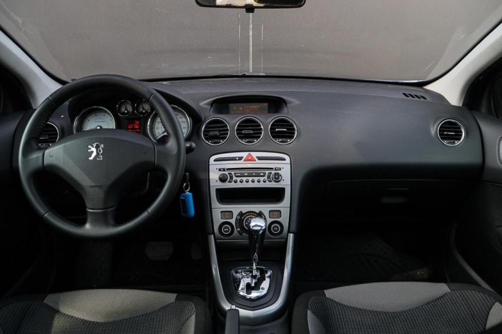Peugeot 308 I Москва  - изображение 9