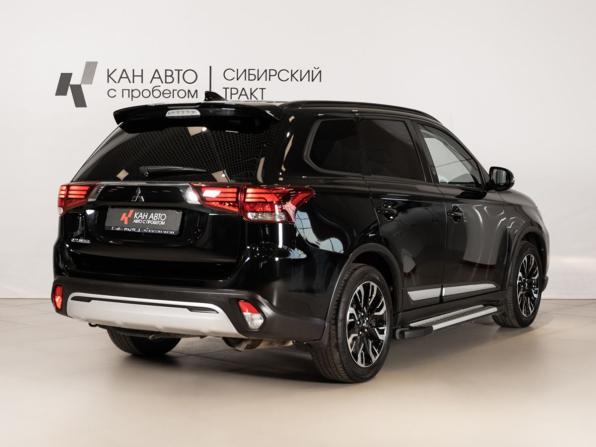 Mitsubishi Outlander III Рестайлинг 3 с пробегом 2021 года, цена 2 449 658 рублей, 104487 км, внедорожник, Автокод Объявления