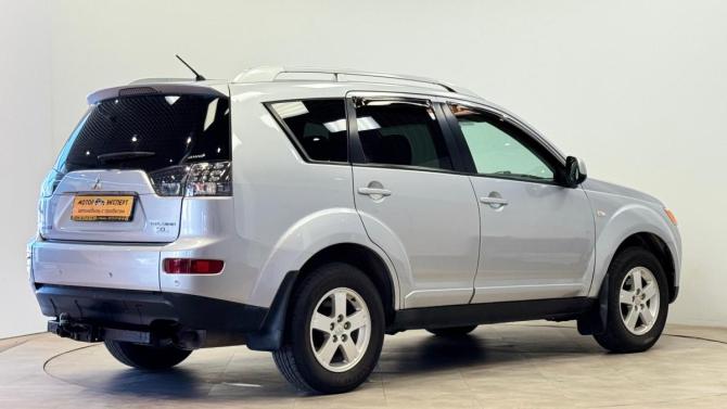 Mitsubishi Outlander II с пробегом 2008 года, цена 790 000 рублей, 232000 км, внедорожник, Автокод Объявления