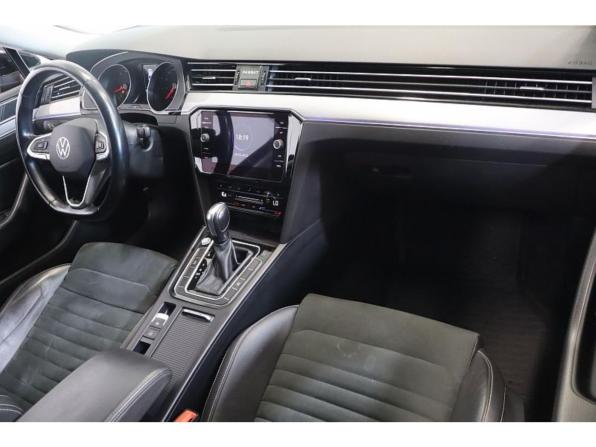 Volkswagen Passat B8 Рестайлинг с пробегом 2021 года, цена 2 230 800 рублей, 80600 км, седан, Автокод Объявления