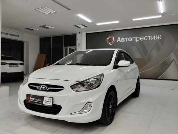 Hyundai Solaris I с пробегом 2013 года, цена 850 000 рублей, 180560 км, седан, Автокод Объявления