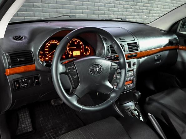 Toyota Avensis II Рестайлинг с пробегом 2007 года, цена 1 000 000 рублей, 165496 км, седан, Автокод Объявления
